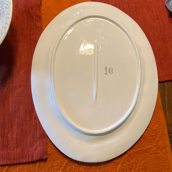 17" Oval Serving Platter Scarlett by Pottery Barn China - Picture 4 of 5